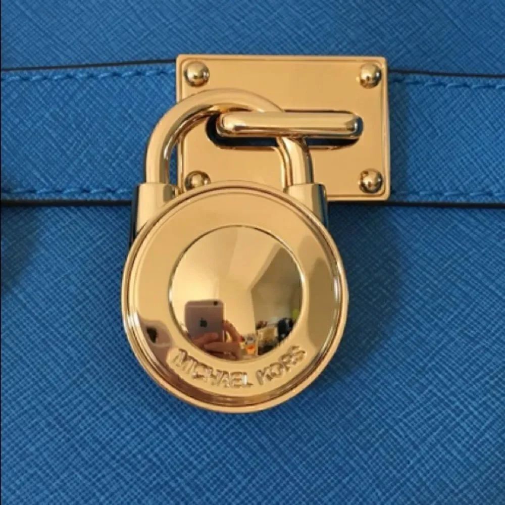 ❤️SOLD❤️MICHAEL Michael Kors Hamilton Heritage Blue PadLock Saffiano Leather Bag - Picture 4 of 10
